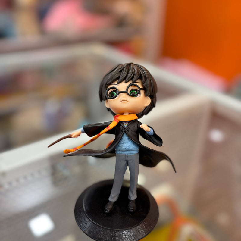 Harry Potter wizard boy figure