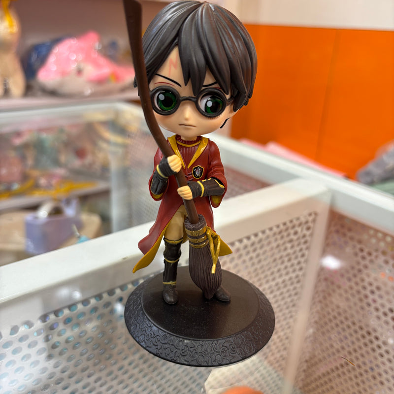 Harry Potter wizard boy figure