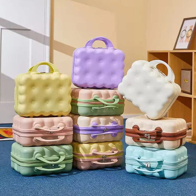 Biscuit vanity suitcase