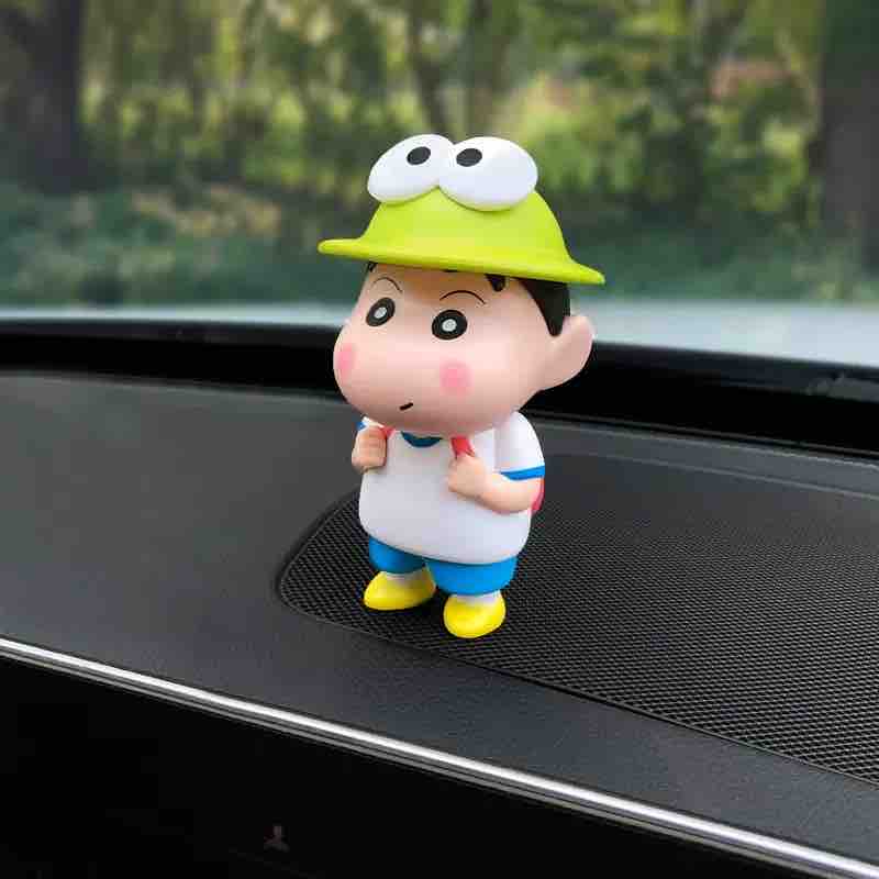 Shinchan frog hat figure